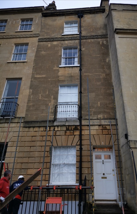 Bath stone cleaning in bath