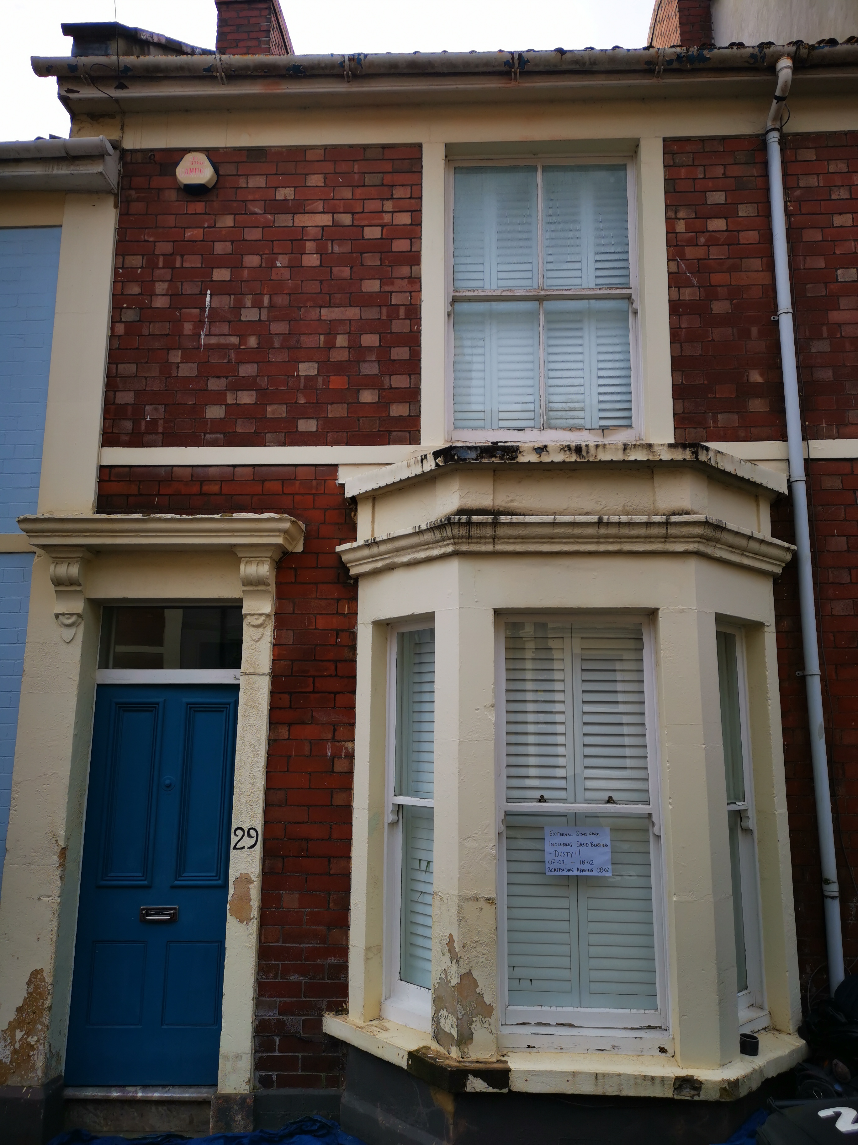 Bath stone cleaning in bath